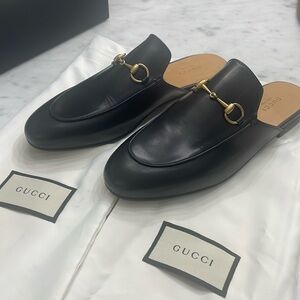 Gucci women’s Princetown leather slipper